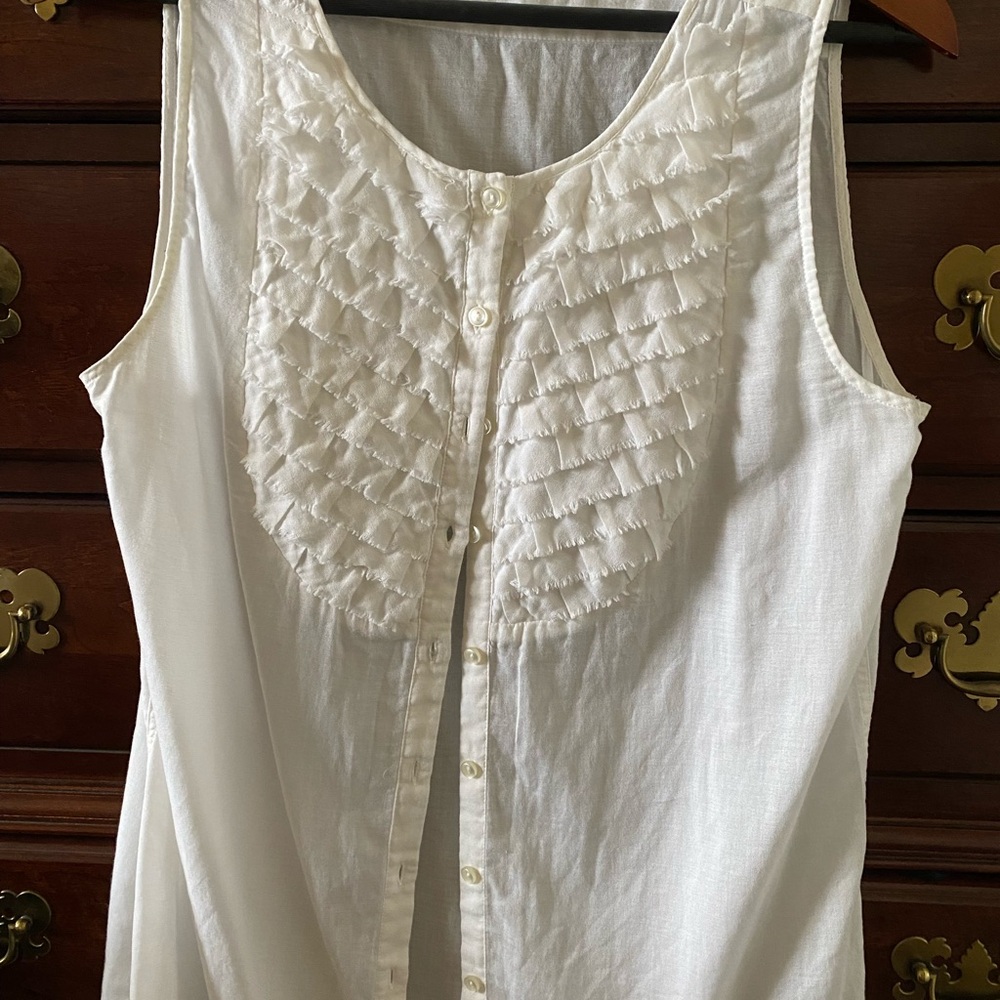 Gap White Ruffled Sleeveless Blouse medium
